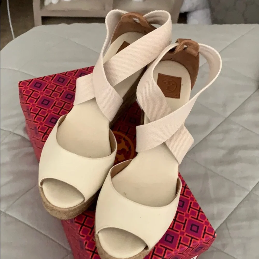 Tory Burch wedge espadrilles FITS SIZE 8 - Picture 1 of 3